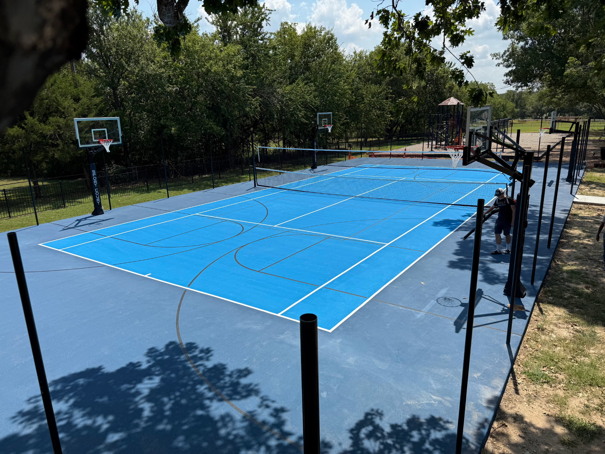 Multi-Game court